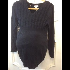 Liz Lange Maternity sweater Size L